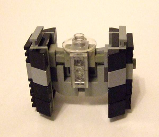 Illustration for article titled Using Hundreds of LEGO Star Wars Mini-Spaceships to Create Huge Battles